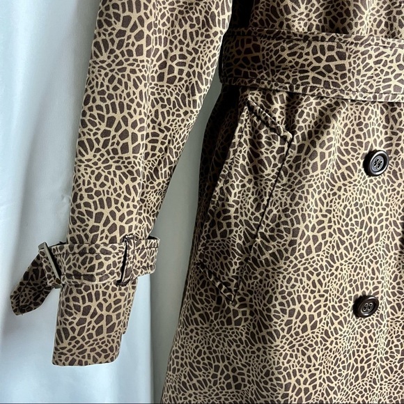 Liz Claiborne Leopard Trench Coat Size 10 - Picture 6 of 9